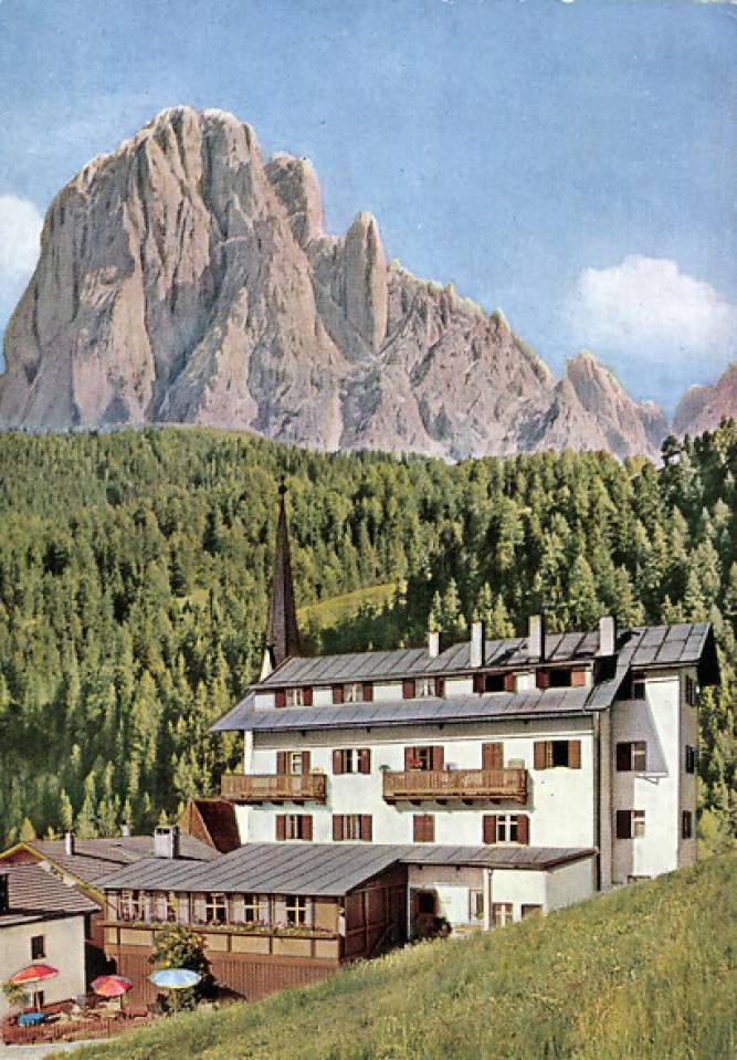 Hotel Uridl Uridl is an historic residence in Val Gardena Image: Hotel Uridl